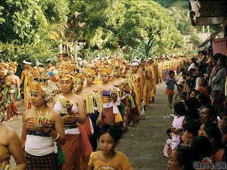 [Pic: young women on parade] 