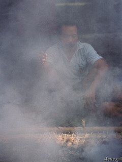 [Pic: smoky sate chef] 
