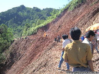 [Pic: Waiting at the landslide] 