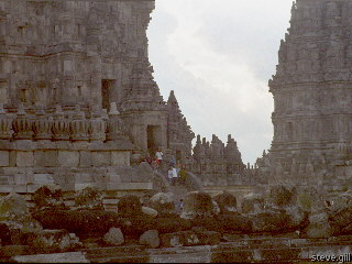  [Pic: Prambanan detail] 