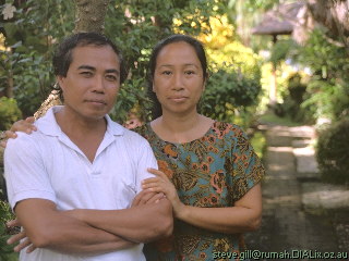  [Pic: Pak Mari and Bu Sri] 